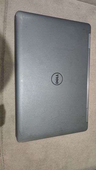 Portátil Dell i3 8GB RAM SSD 240GB 15.6
