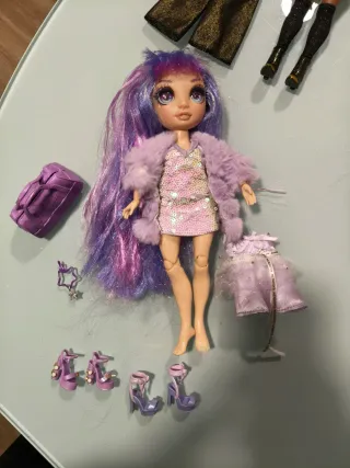 Lote de muñecas Barbie y Ken