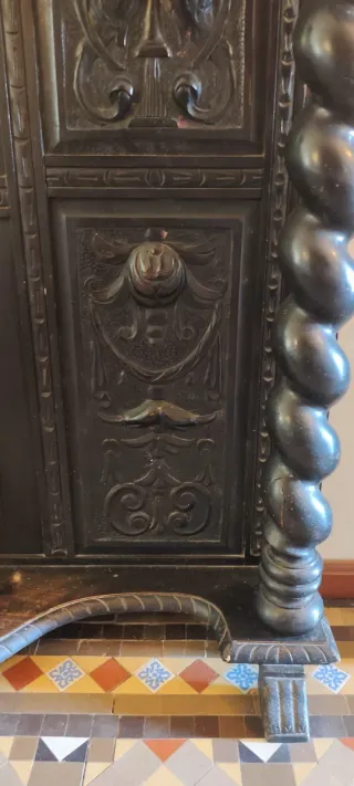 Recibidor Perchero Columnas Salomónicas Neo-Renac.