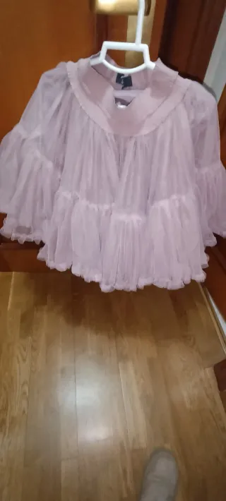 Falda midi voluminosa rosa