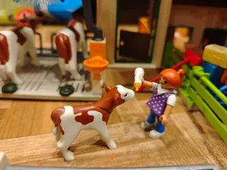 Playmobil Country Granja con Silo 70132