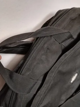 Bolso bandolera Eastpak negro