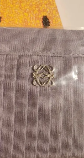 Lote Loewe: Monedero y Cuaderno