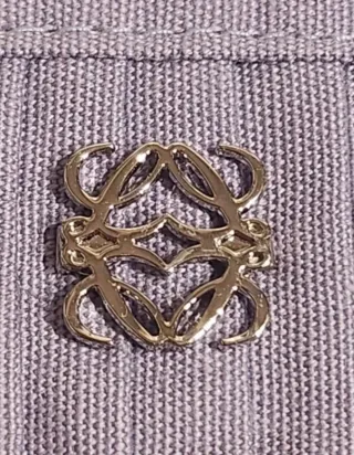 Lote Loewe: Monedero y Cuaderno