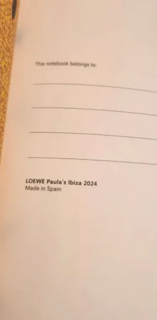 Lote Loewe: Monedero y Cuaderno