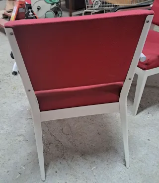 2 Sillones Vintage Tapizados Rojo y Metal