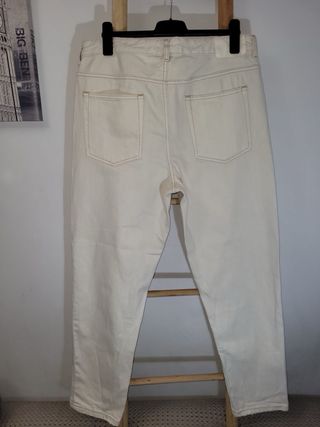 Vaqueros Bershka anchos beige Talla 46