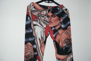 Calças Leggings Estampadas Mulher e Caveira