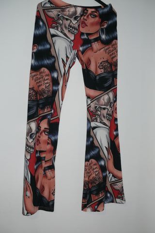 Calças Leggings Estampadas Mulher e Caveira
