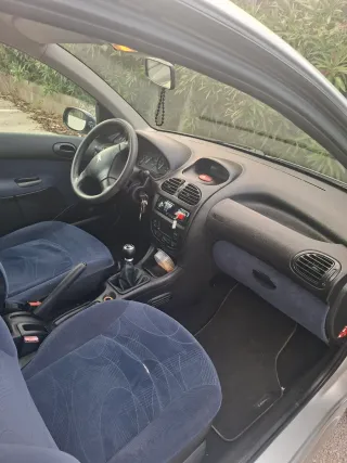 Peugeot 206 2004