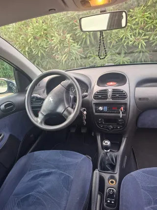 Peugeot 206 2004