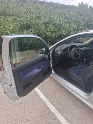 Peugeot 206 2004