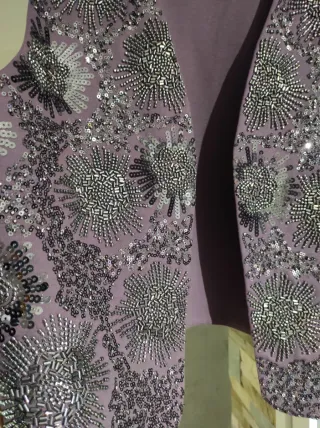 Chaleco Zara Morado con Pedrería