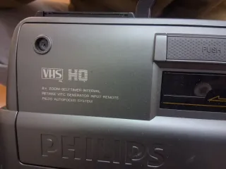 Videocamera Philips VHS HQ anni '80