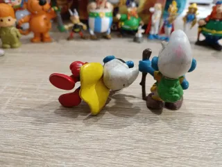 Lote Pitufo Superman Schleich y Excursionista