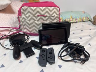 Nintendo Switch Negra + Accesorios