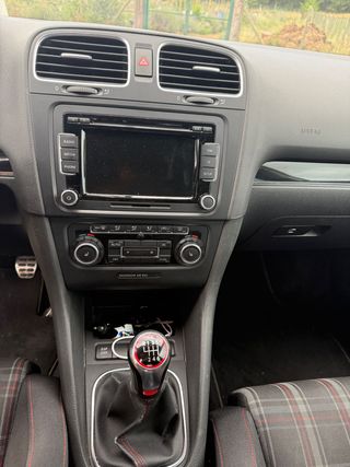 Volkswagen Golf GTI 2.0 TSI 210CV 2010