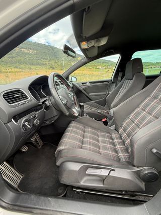 Volkswagen Golf GTI 2.0 TSI 210CV 2010