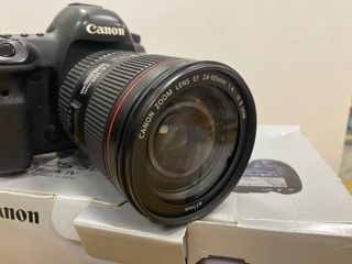 Canon EOS 5D Mark IV + Lente 24-105mm