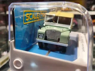 Scalextric UK C4600 Land Rover Series 1