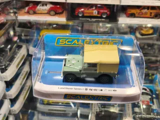 Scalextric UK C4600 Land Rover Series 1