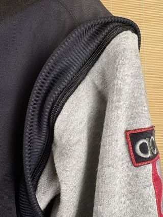 Chaqueta Adidas Vintage 90s Negra y Gris