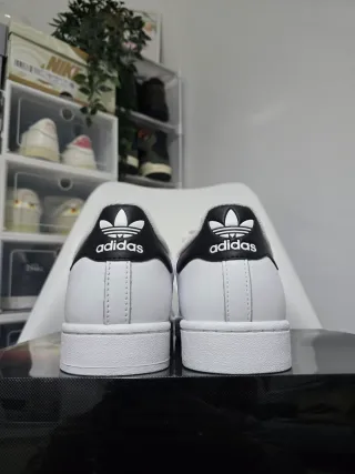 Adidas Superstar Blancas y Negras