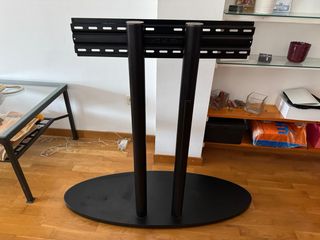 Televisor Sony Bravia con soporte