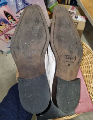 Zapatos de piel blancos T2[in]