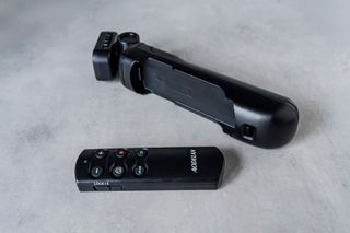 AODELAN Trípode con Control Remoto para Sony.