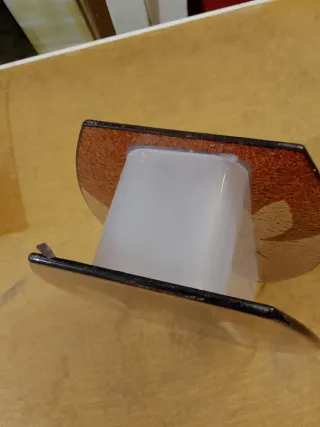 Centro de mesa de cristal con diseño de llamas