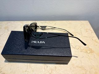 Gafas de sol Prada negras