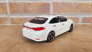 Toyota Corolla a escala