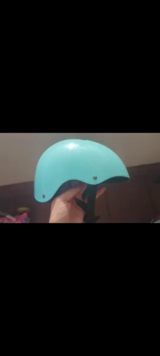 Casco de patinaje infantil azul