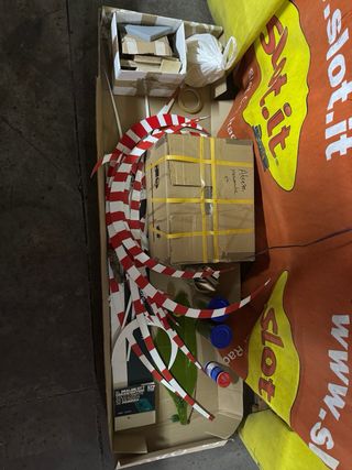 Circuito de canicas de madera