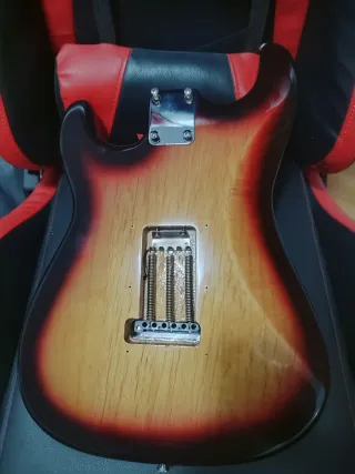 Cuerpo de guitarra tipo Stratocaster