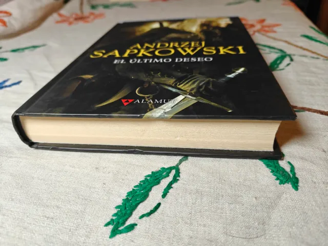 Geralt de Rivia 1. Último deseo. Alamut