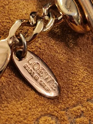 Pulsera Loewe Oro y Marrón Cocodrilo