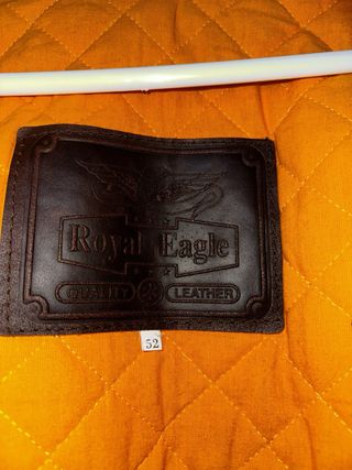 Cazadora de piel Royal Eagle marrón