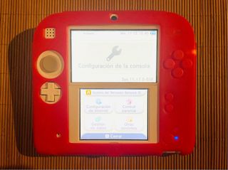 Nintendo 2DS Blanca y Roja + Accesorios