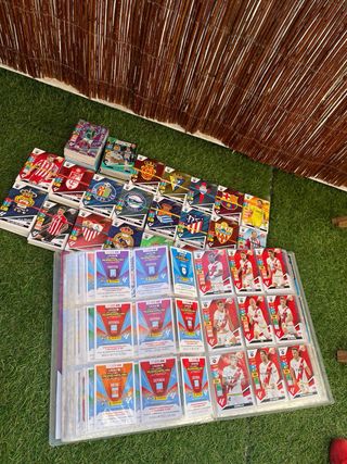 Álbum Adrenalyn 2023/24 + cromos especiales