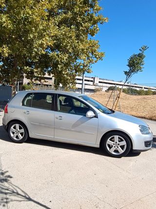 Volkswagen Golf 2009