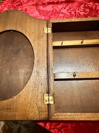 Curioso Mueble antiguo portallaves madera antigua