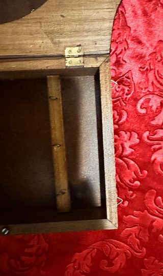 Curioso Mueble antiguo portallaves madera antigua