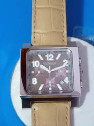 Mondia Cronógrafo NOS Beige/Plata