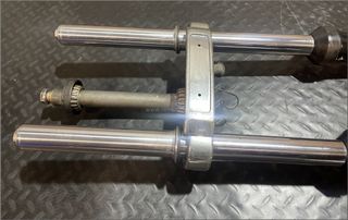 Horquilla Suspensión delantera barras y tija Suzuk