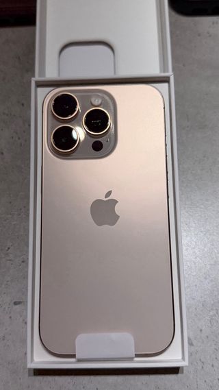 iPhone 16 Pro 256GB Titanio Desierto