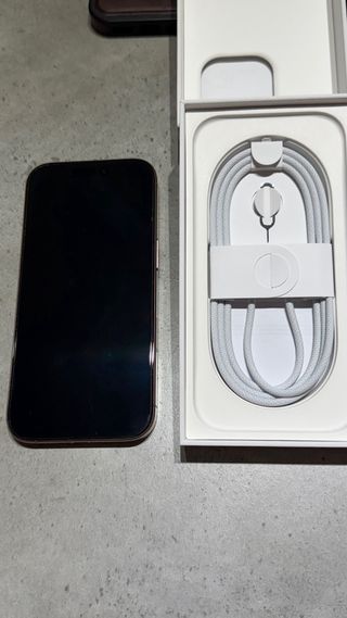 iPhone 16 Pro 256GB Titanio Desierto
