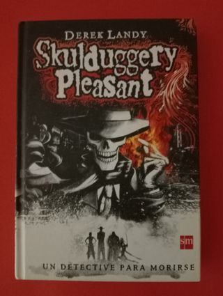 DETECTIVE ESQUELETO Skulduggery Pleasant