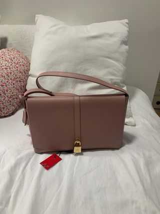 Bolso Carolina Herrera Rosa con Candado Dorado